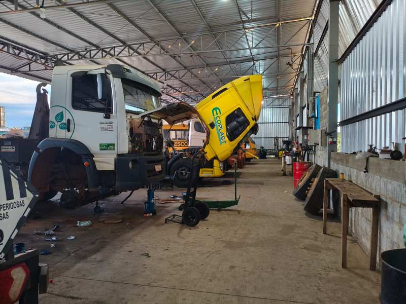 Suspensão linha pesada — Bradiesel